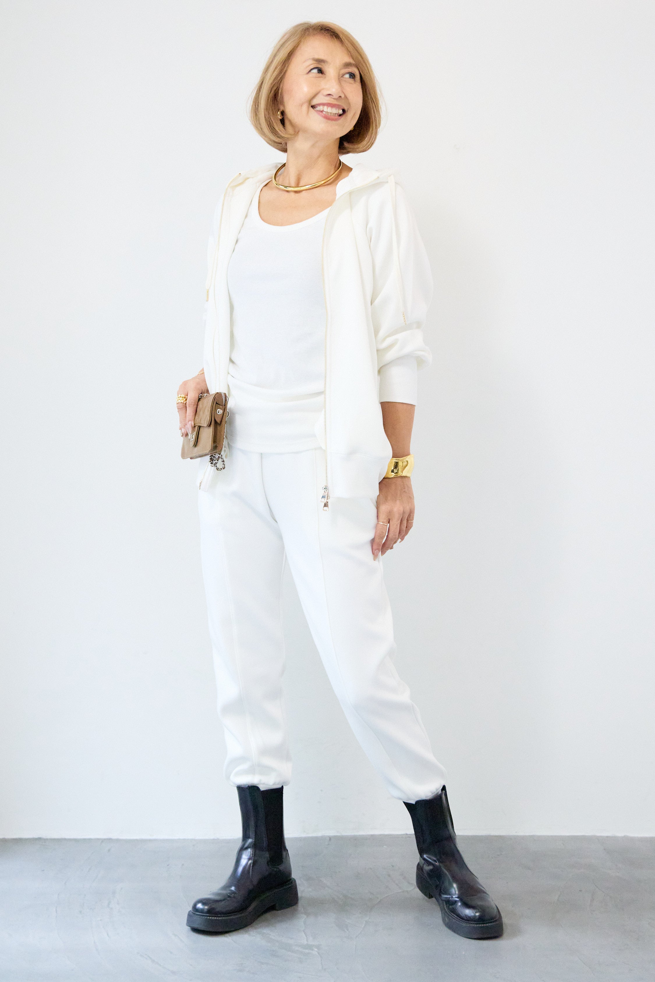 【新品】laholy 阿部礼子 プラスオトハ　バッグ ベージュ 新品】laholy 阿部礼子 プラスオトハ バッグ ベージュ PLUS OTO