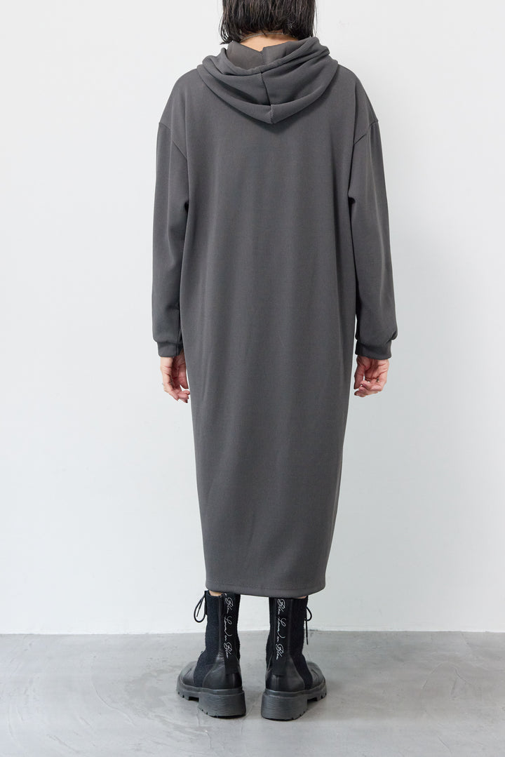 リブカットフーディワンピース