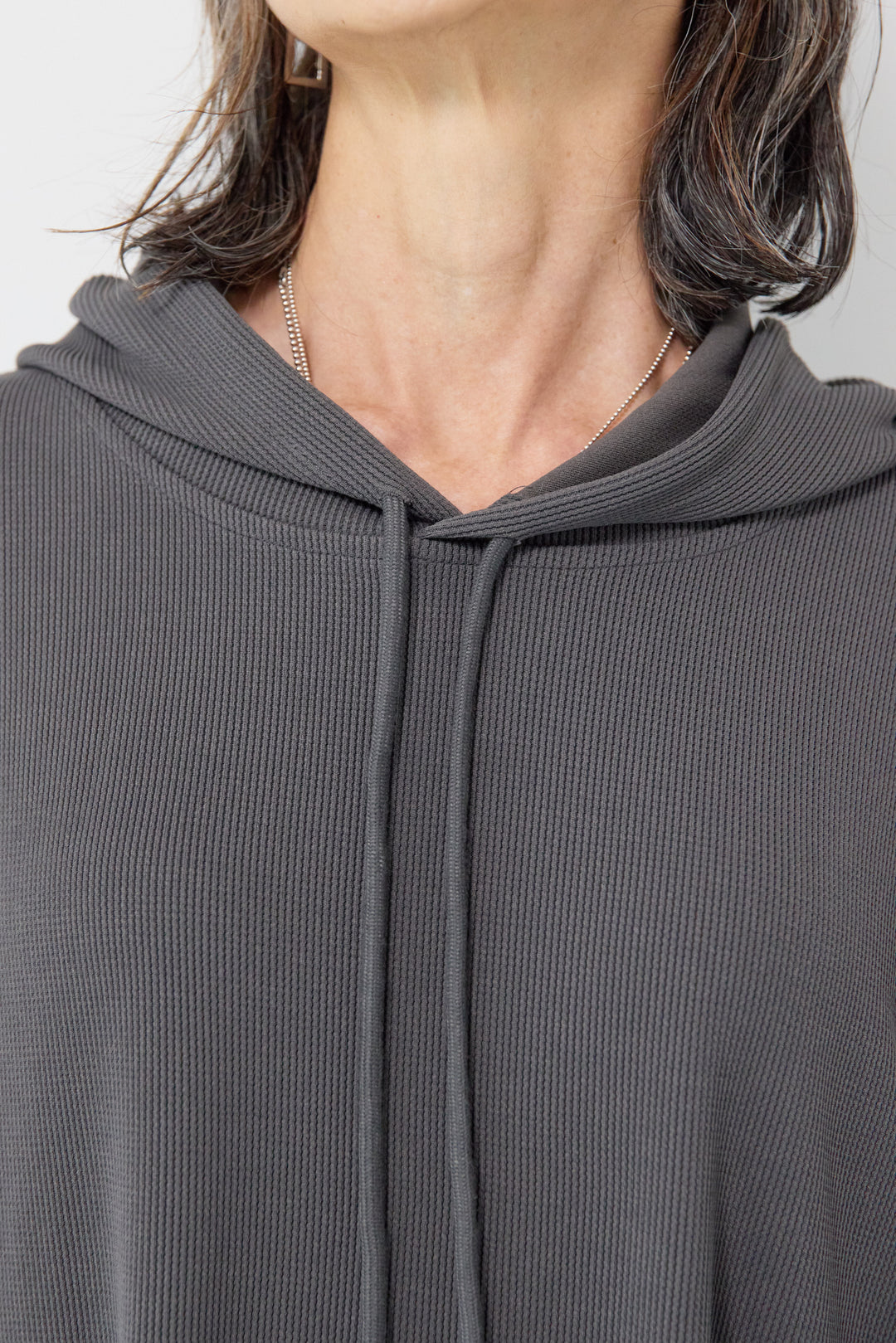 リブカットフーディワンピース