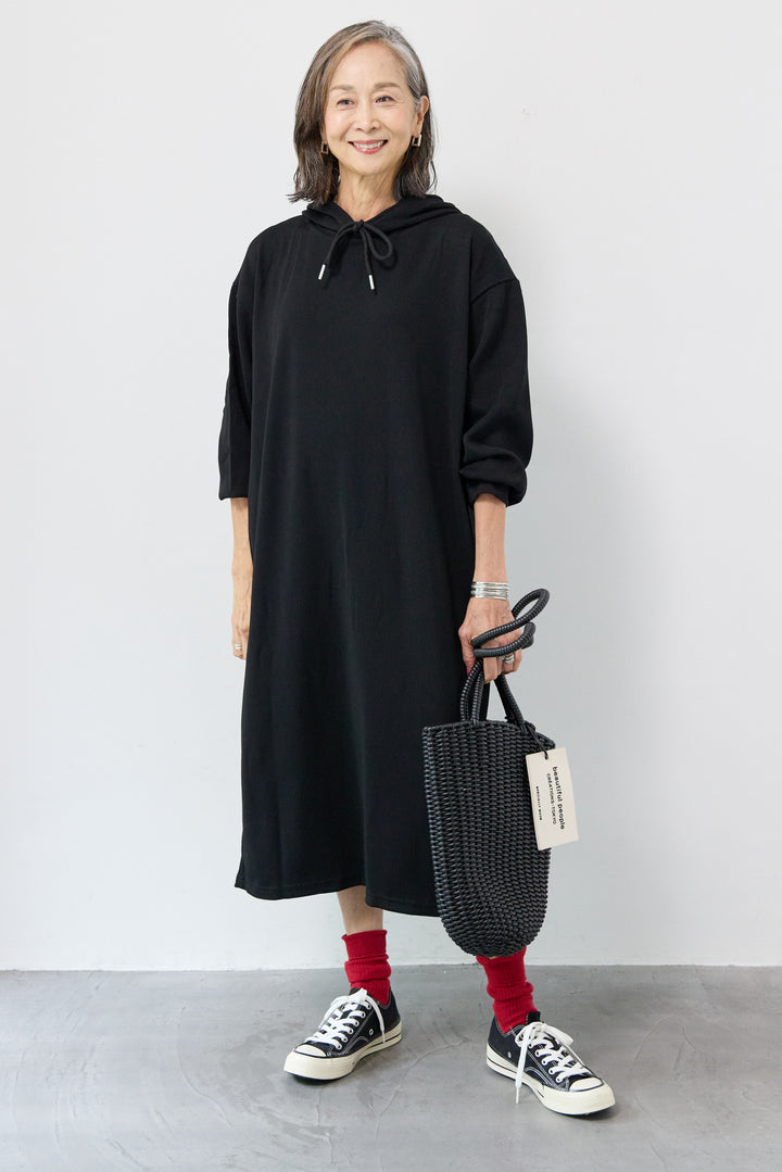 リブカットフーディワンピース