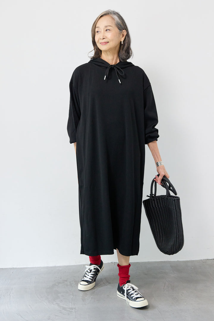 リブカットフーディワンピース