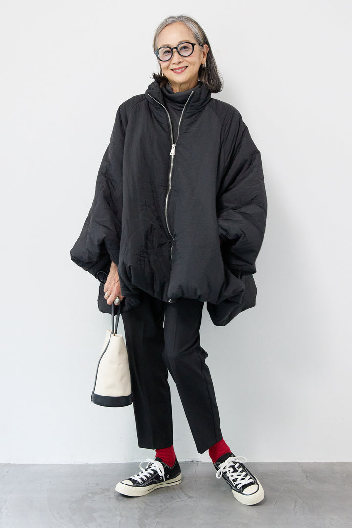 中綿バルーンコート