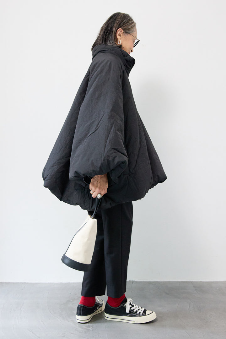 中綿バルーンコート
