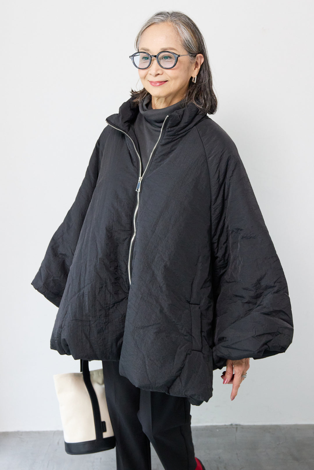 中綿バルーンコート