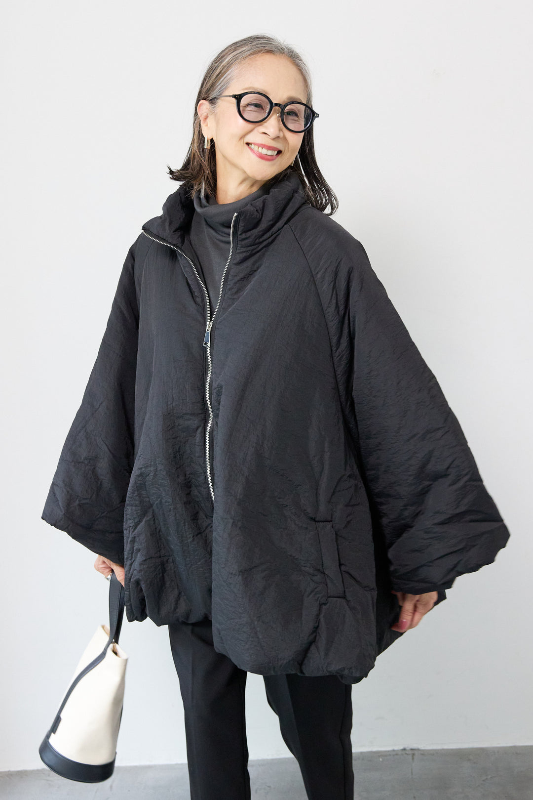 中綿バルーンコート