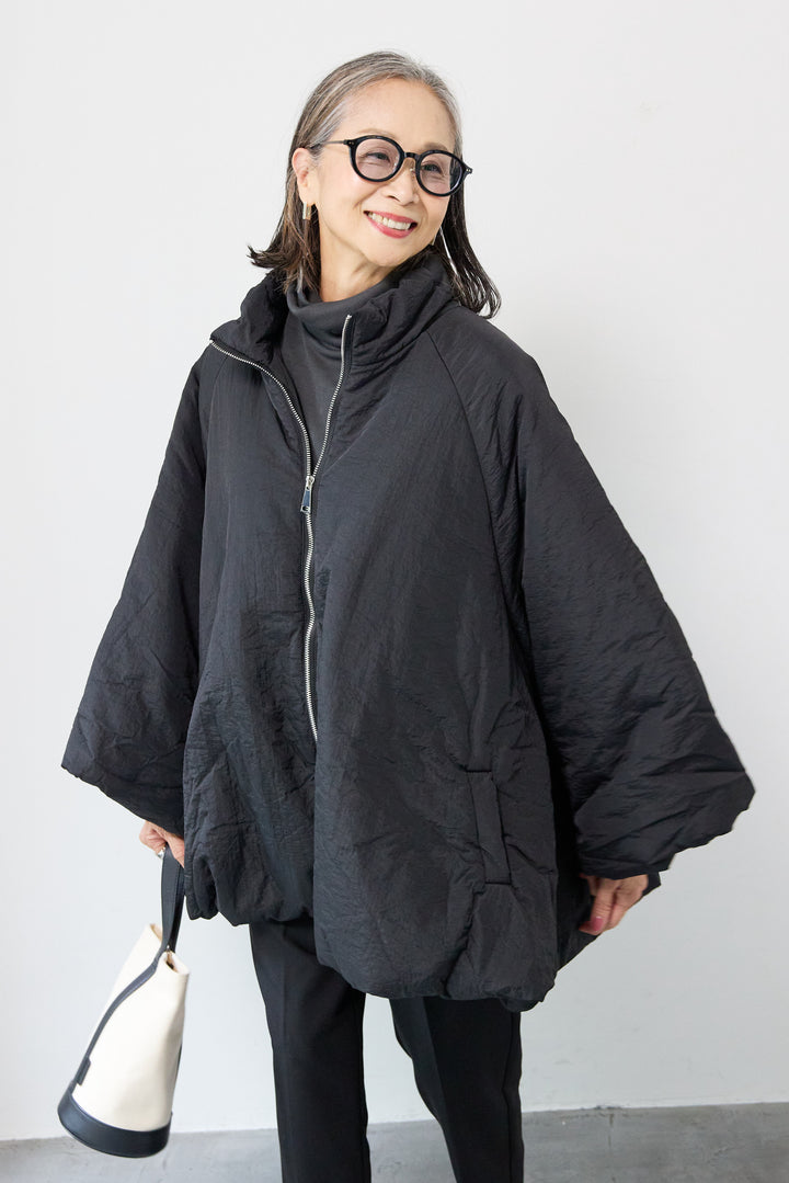 中綿バルーンコート
