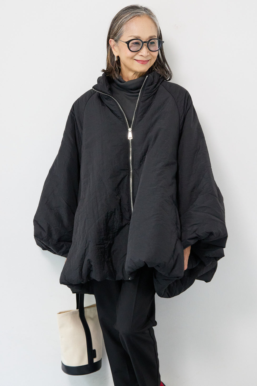 中綿バルーンコート