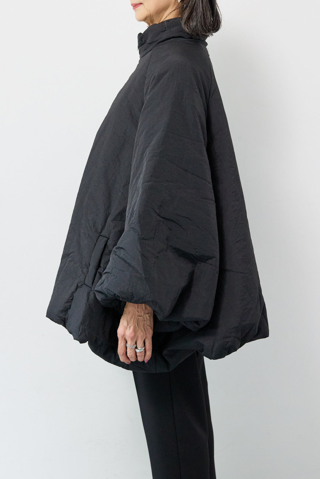 中綿バルーンコート