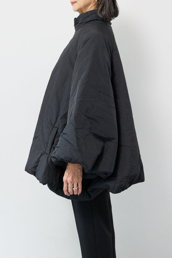 中綿バルーンコート
