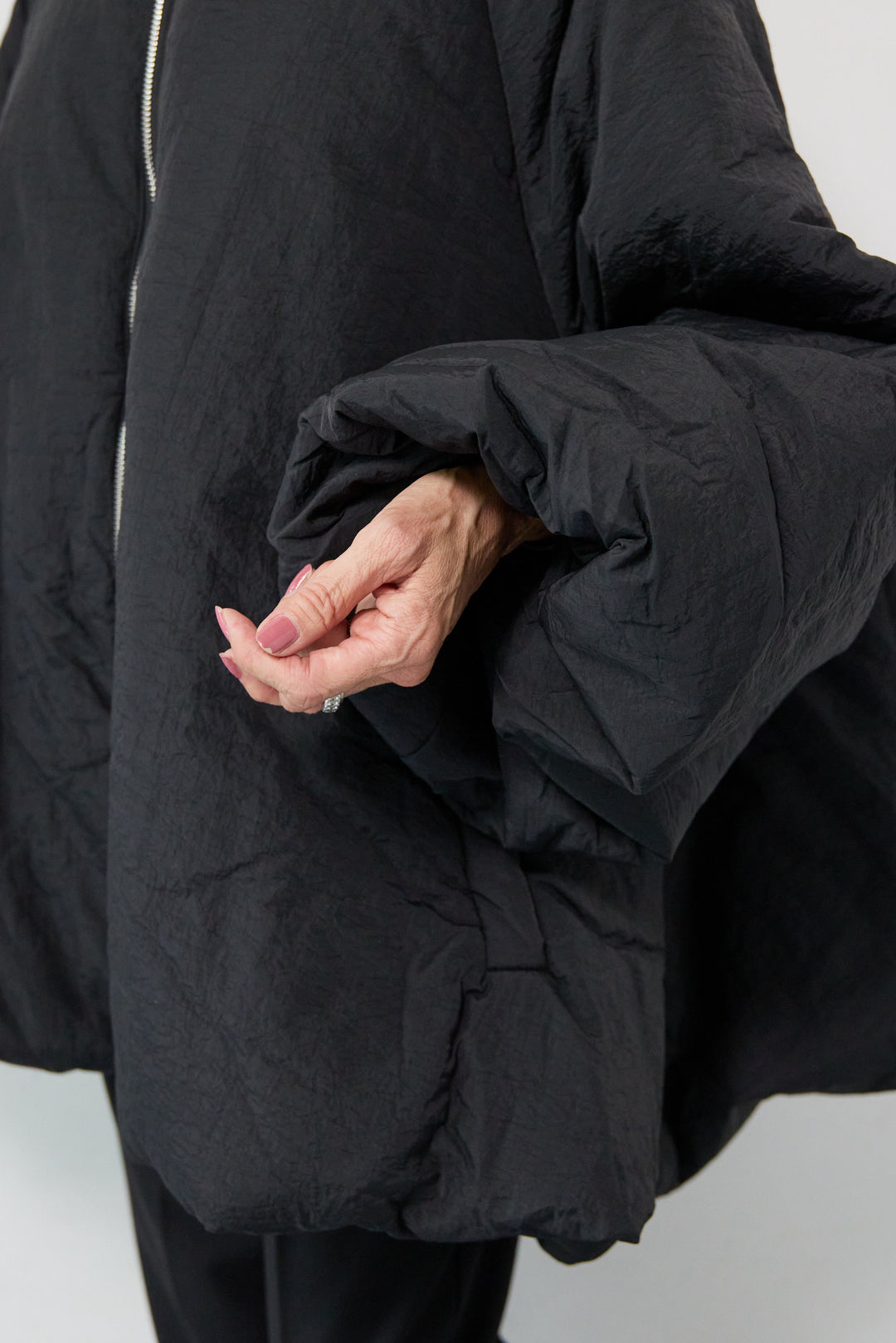 中綿バルーンコート