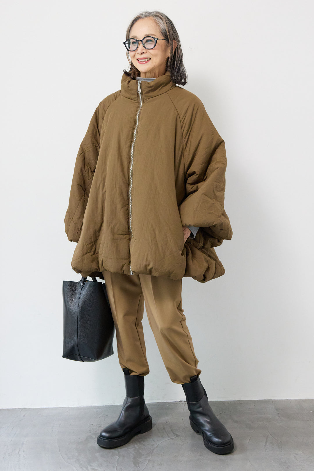 中綿バルーンコート