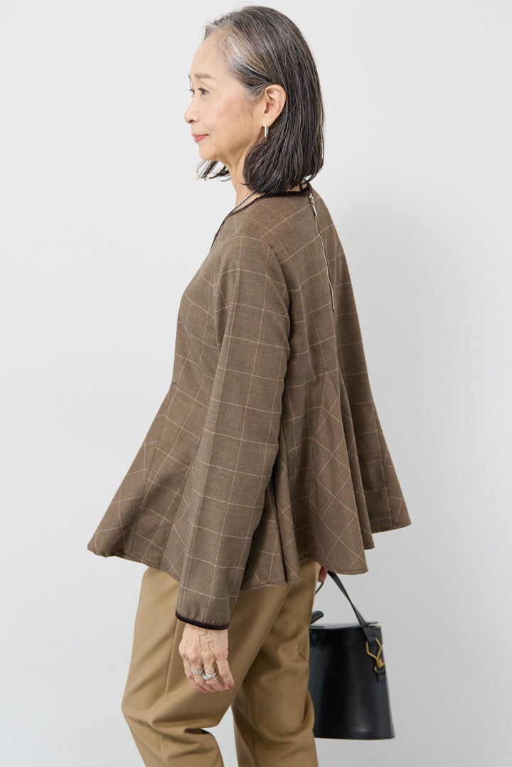 クラシックフレアプルオーバー