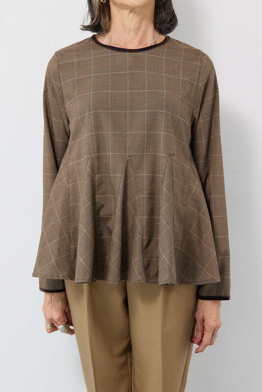 クラシックフレアプルオーバー