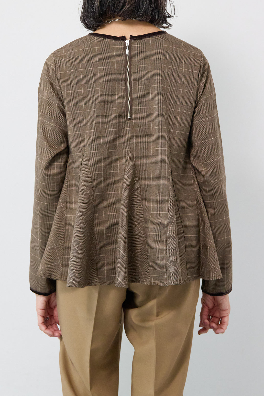 クラシックフレアプルオーバー