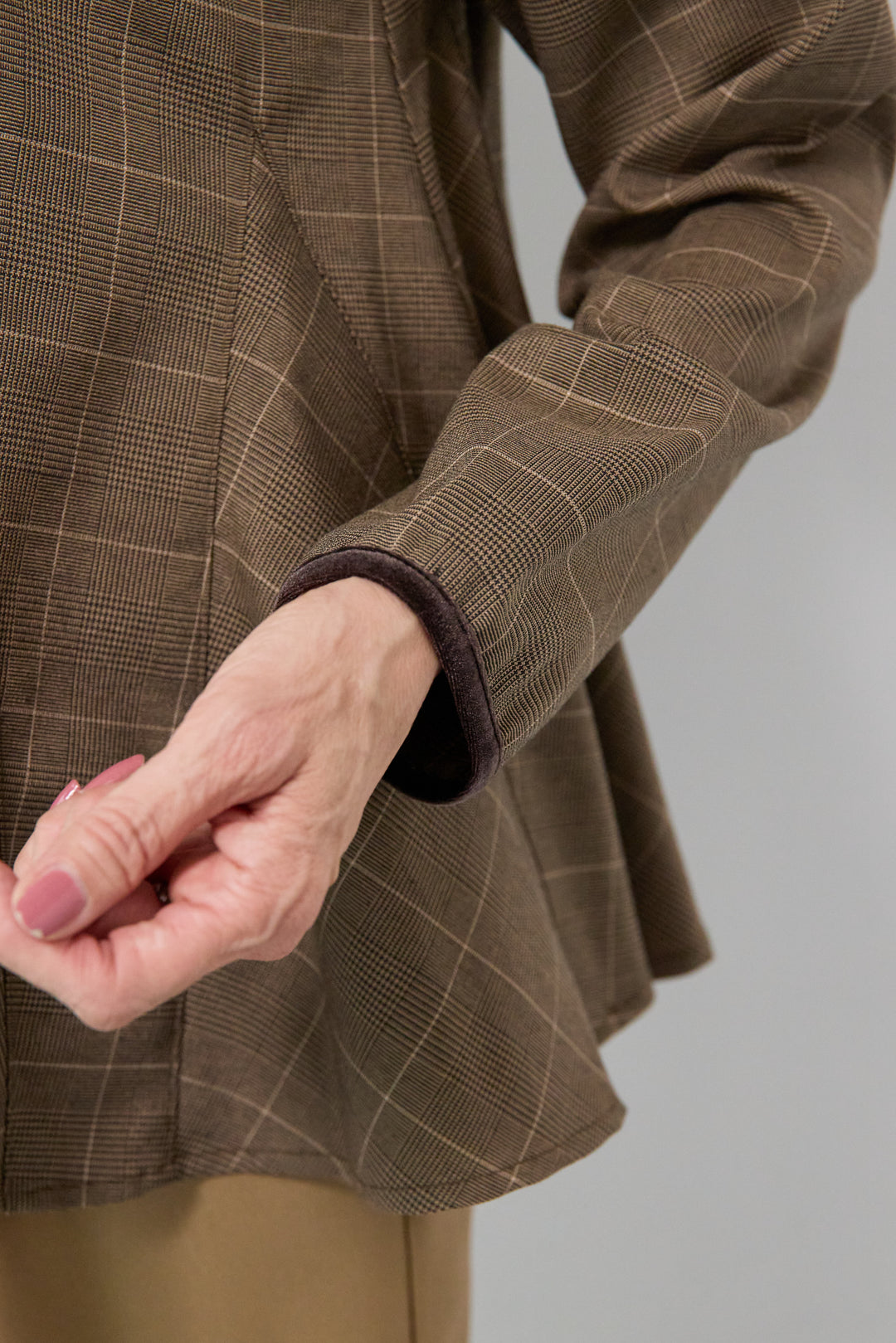 クラシックフレアプルオーバー