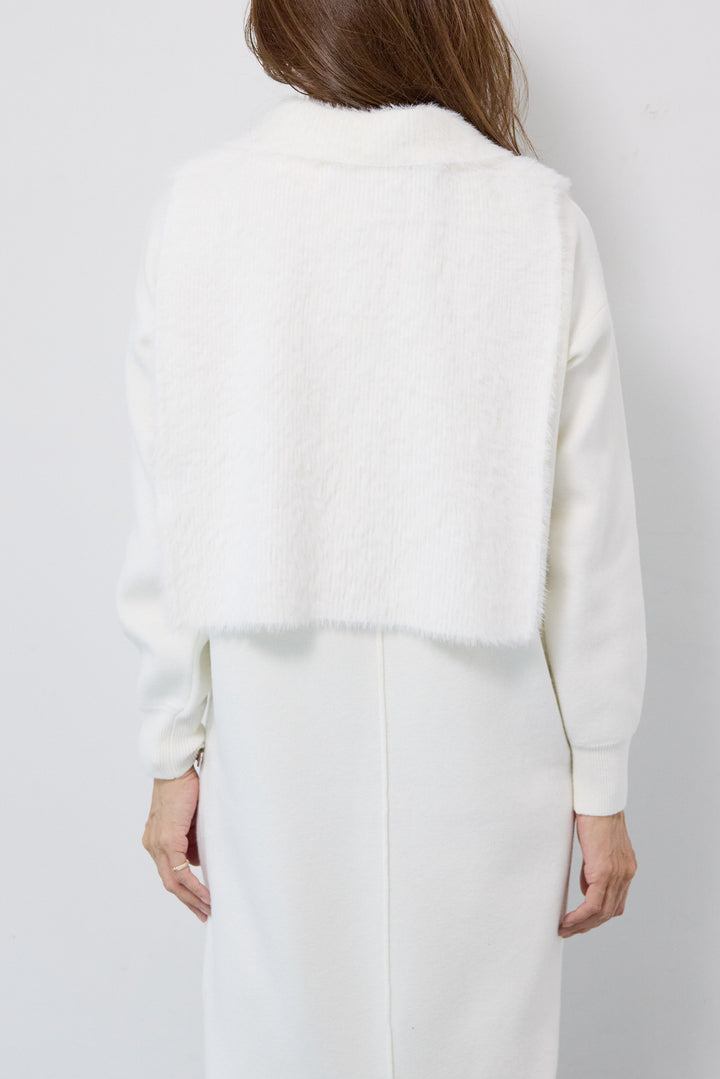 シャギーベスト付ニットワンピース