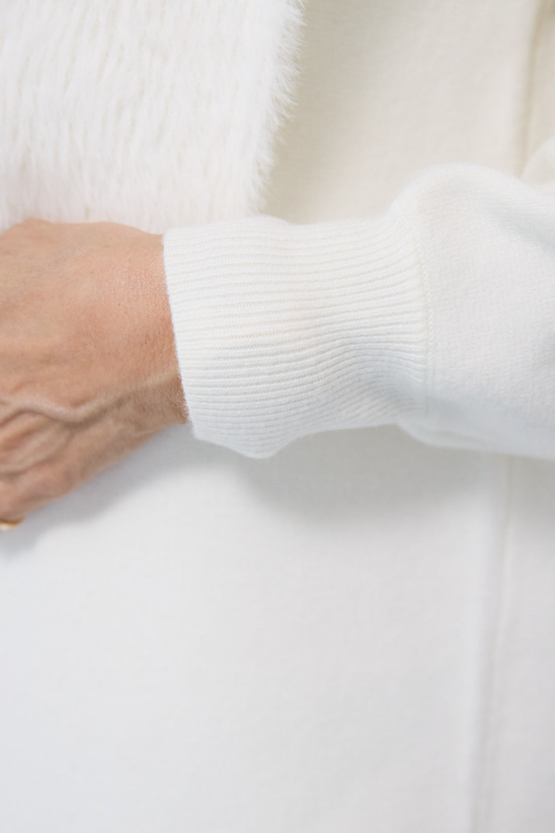 シャギーベスト付ニットワンピース