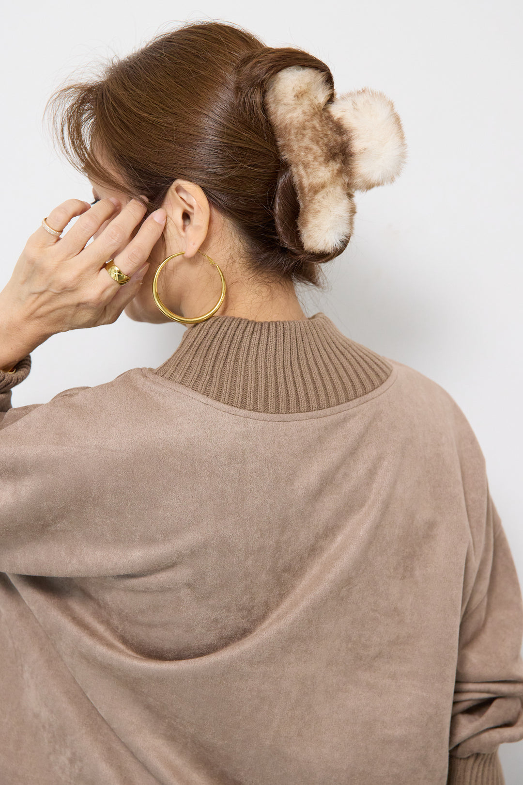 フェイクファーヘアクリップ