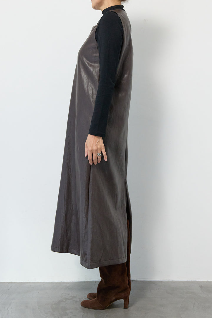 フェイクレザージャンパースカート+タートルインナー