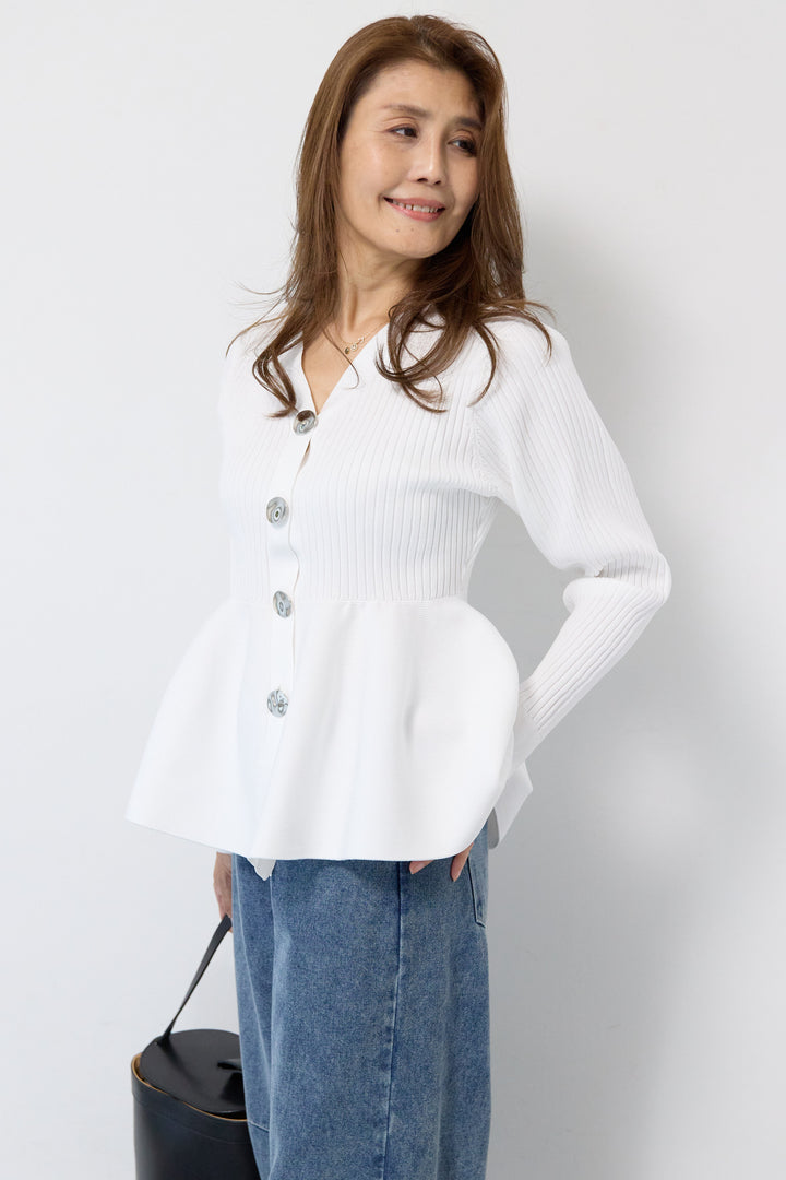 ニュアンス釦ペプラムニットカーディガン