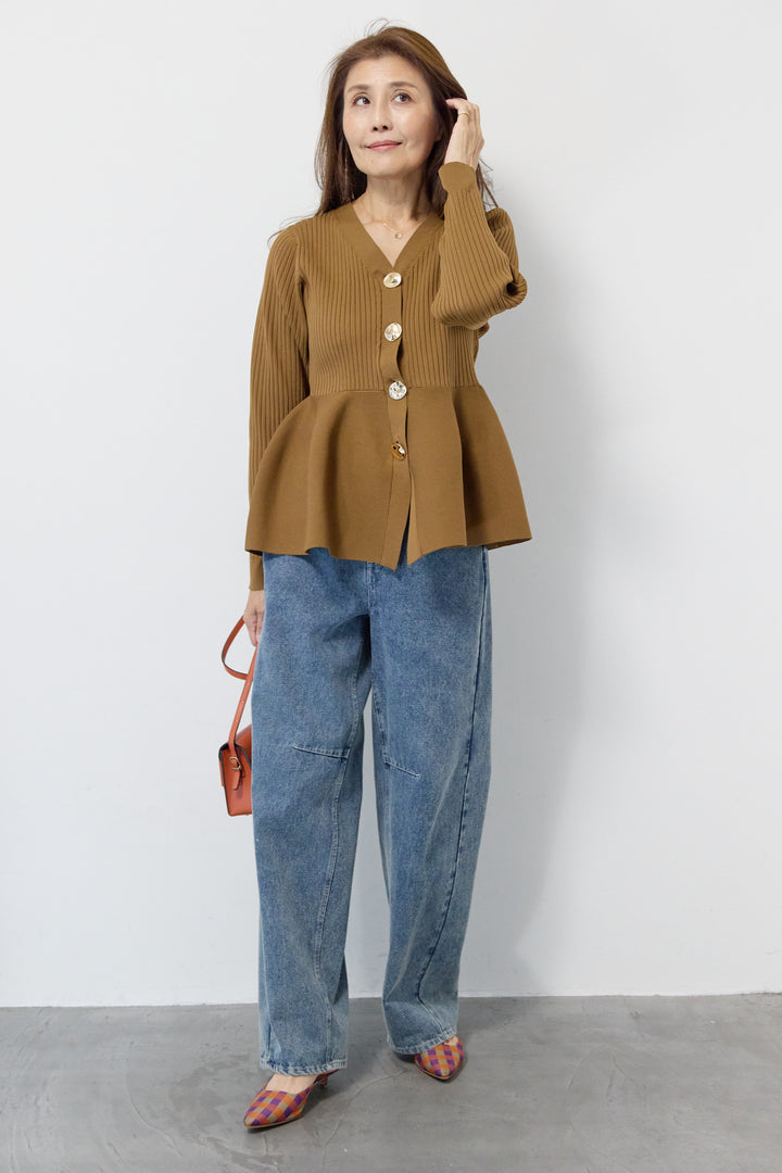 ニュアンス釦ペプラムニットカーディガン