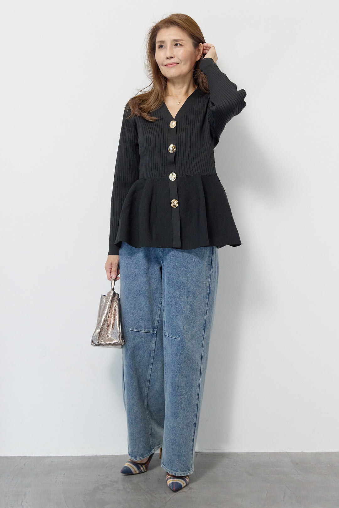 ニュアンス釦ペプラムニットカーディガン