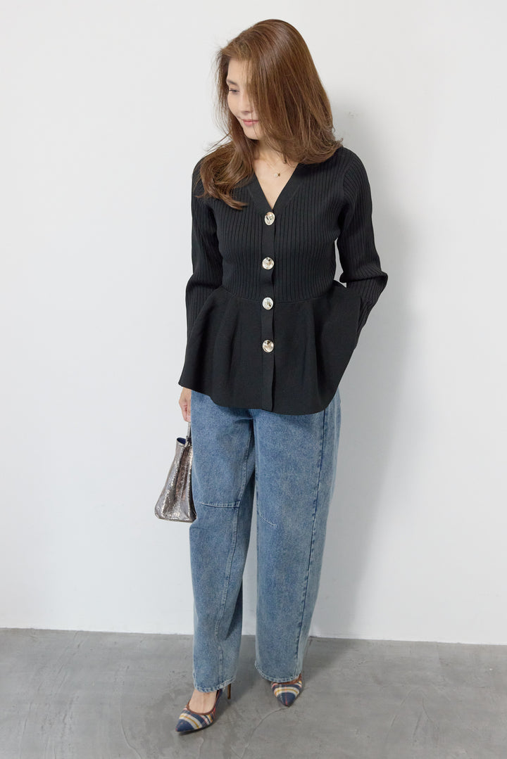 ニュアンス釦ペプラムニットカーディガン