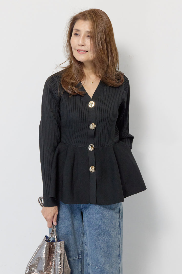 ニュアンス釦ペプラムニットカーディガン