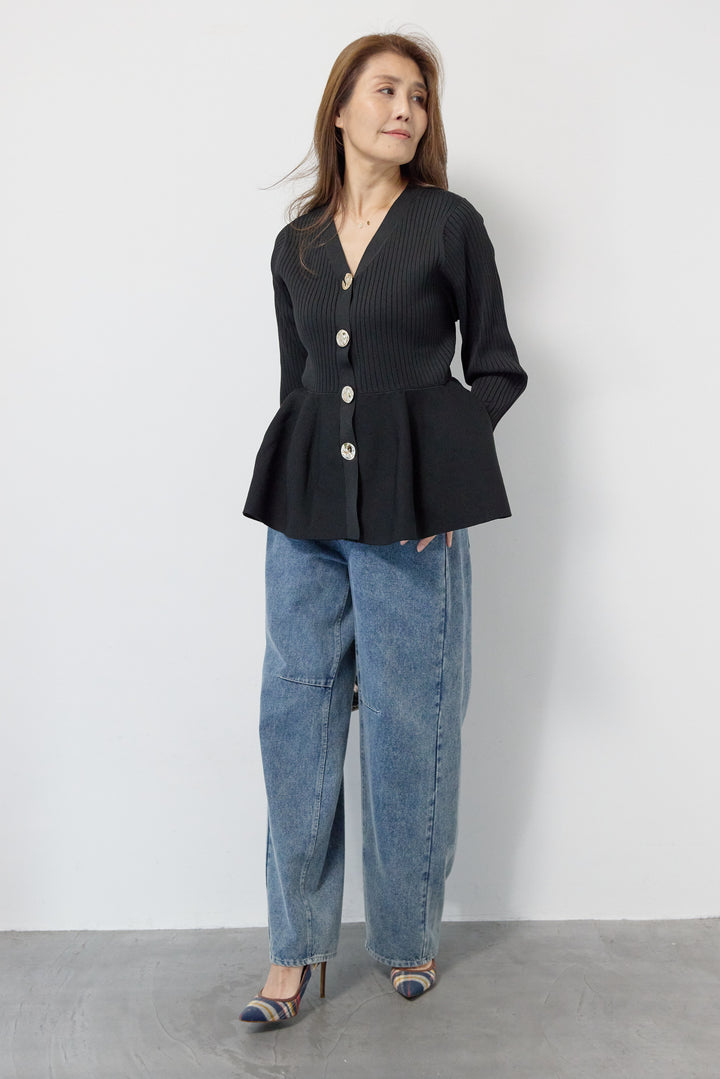 ニュアンス釦ペプラムニットカーディガン