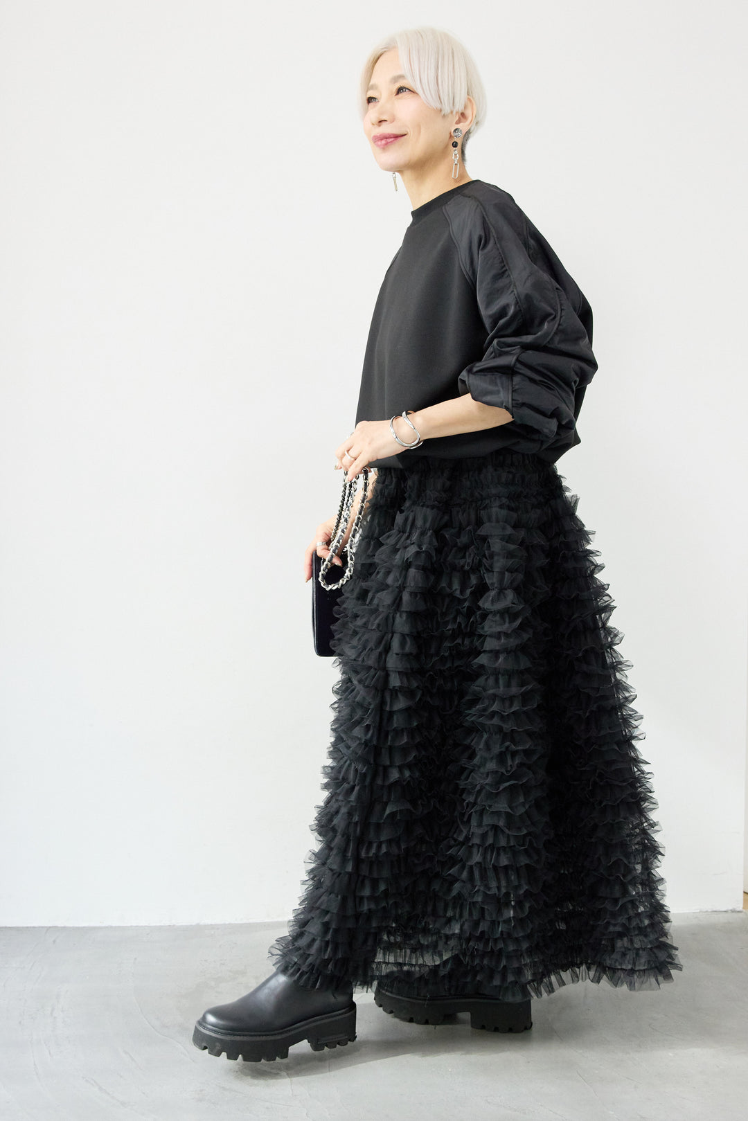 ナイロンラグランスリーブ ダンボールプルオーバー