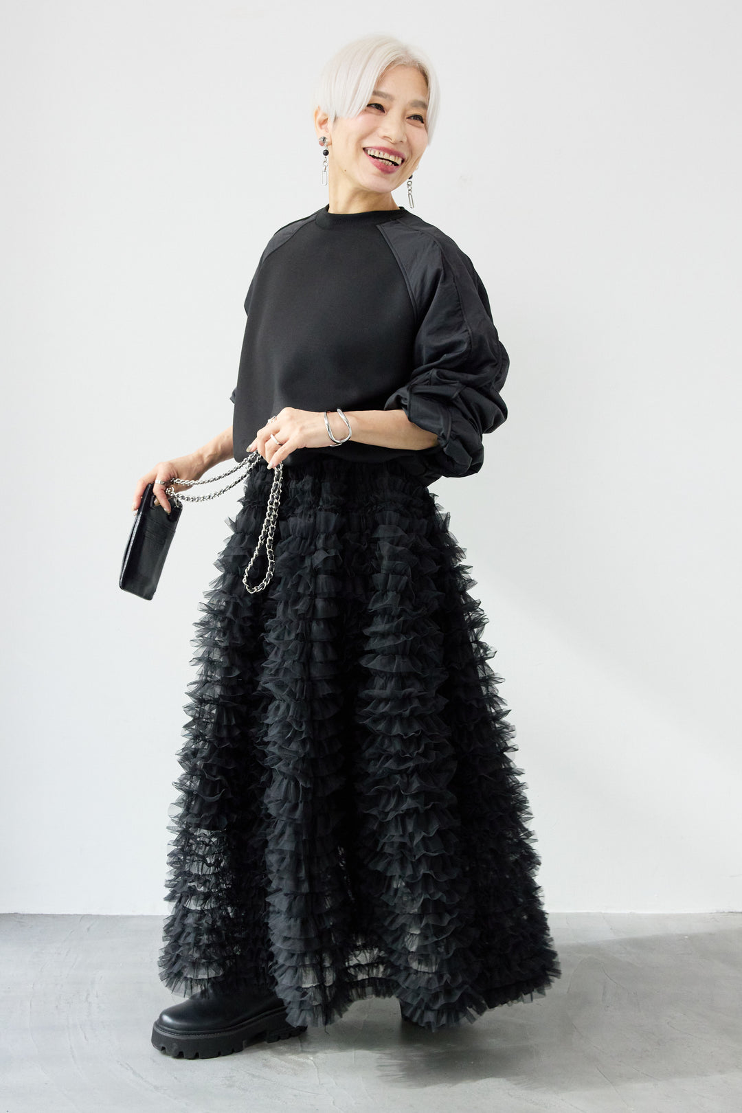 ナイロンラグランスリーブ ダンボールプルオーバー