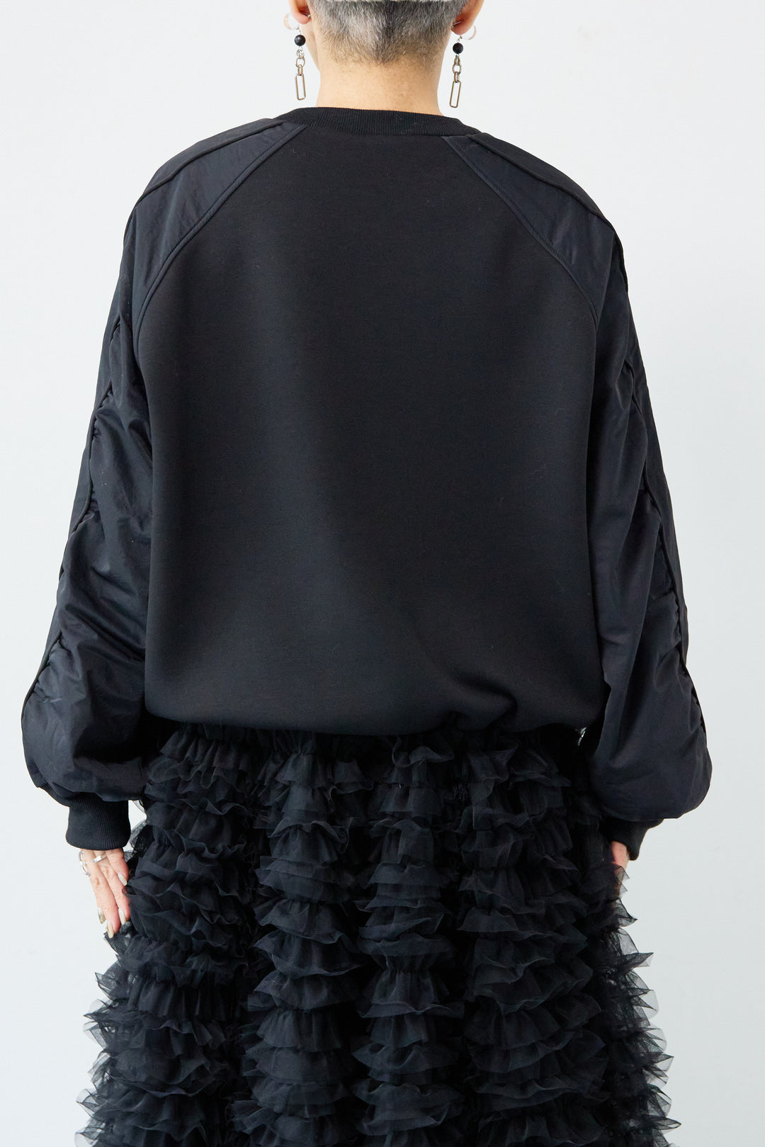 ナイロンラグランスリーブ ダンボールプルオーバー