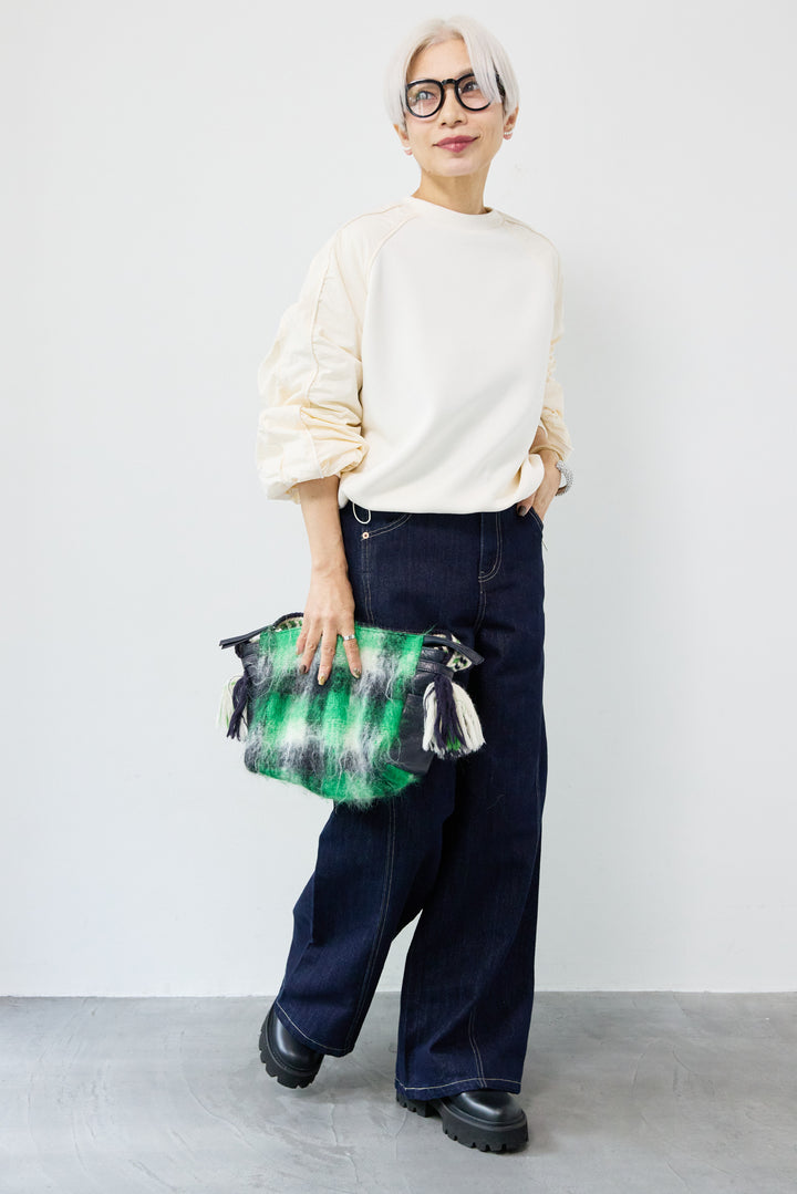 ナイロンラグランスリーブ ダンボールプルオーバー