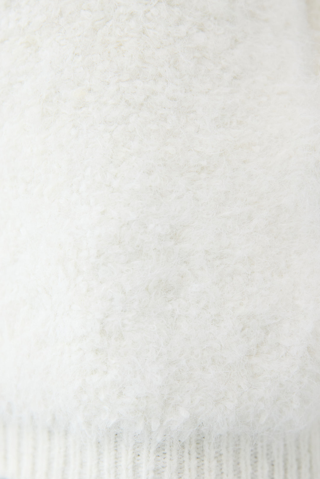 キーネックウールモヘヤニット