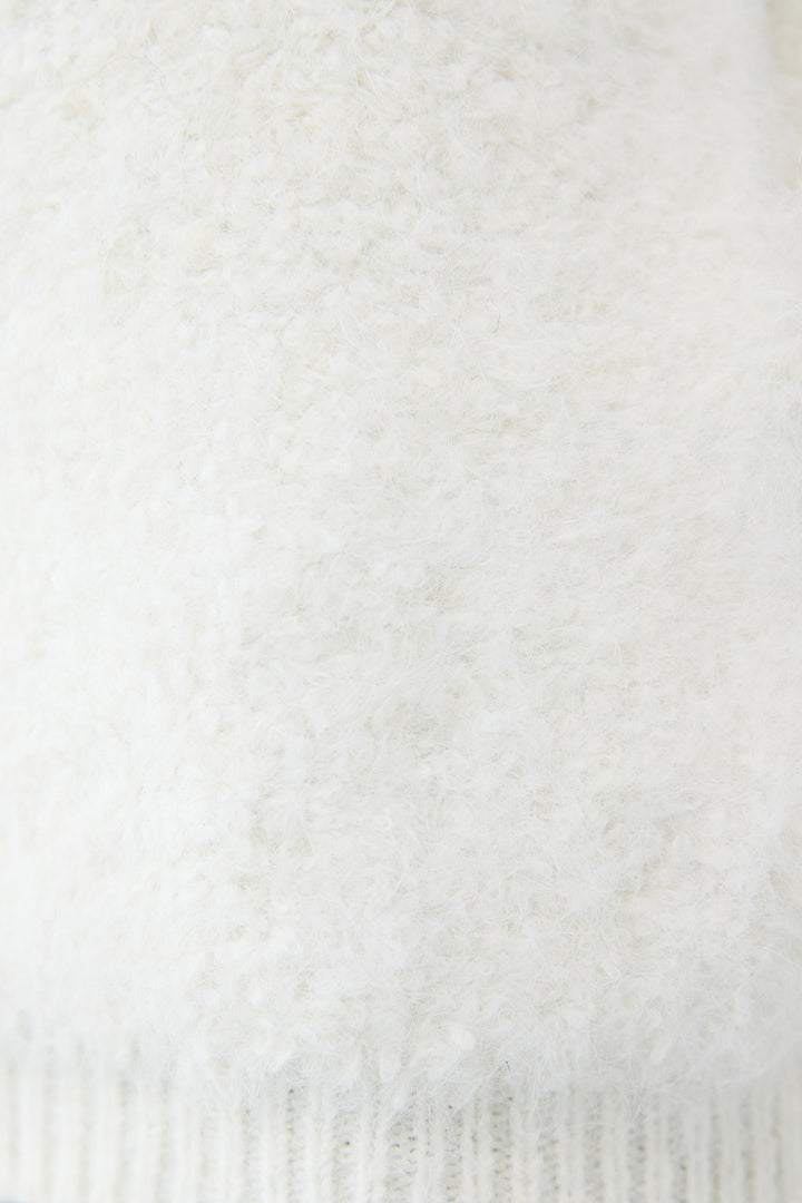 キーネックウールモヘヤニット