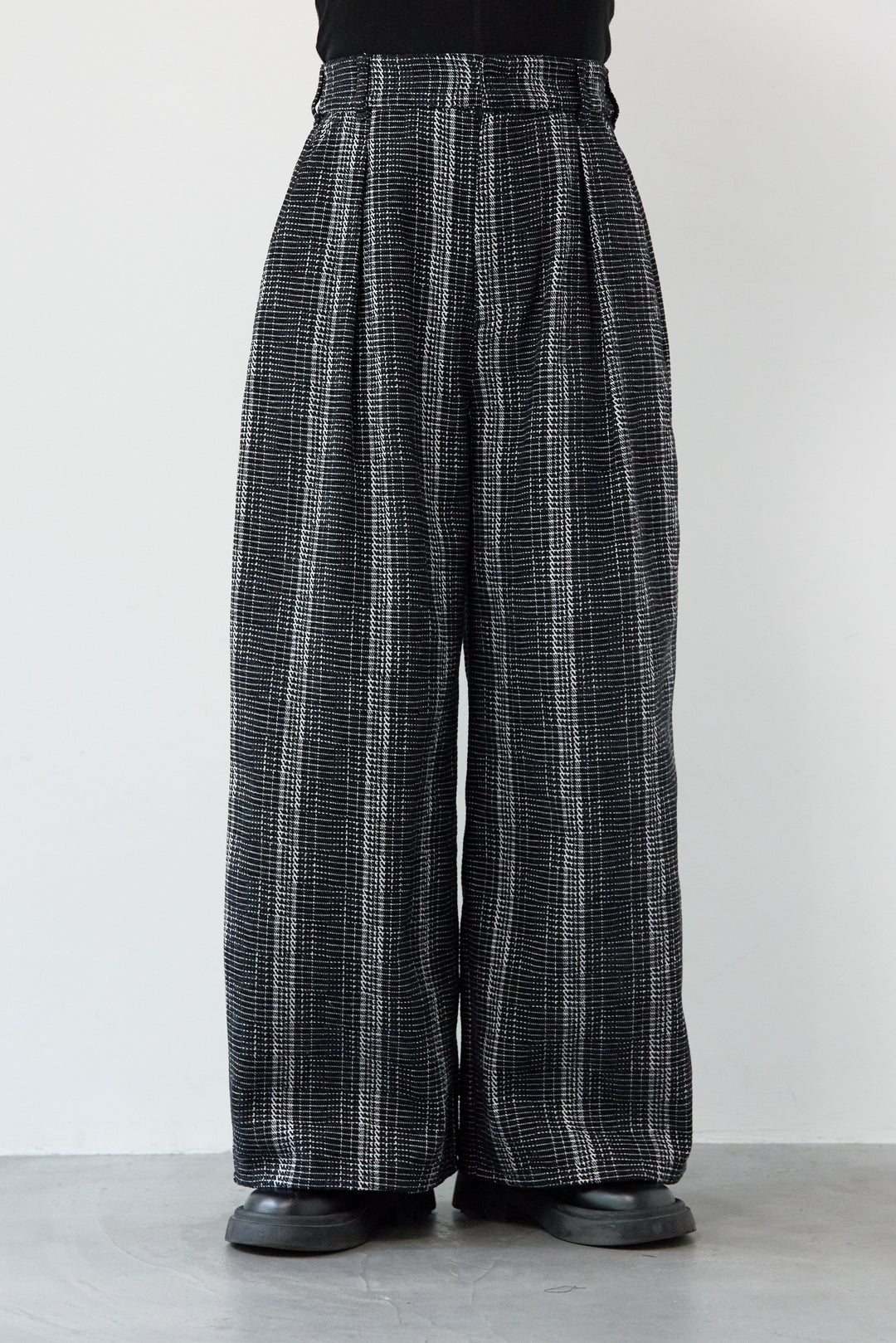 ツイードタックパンツ