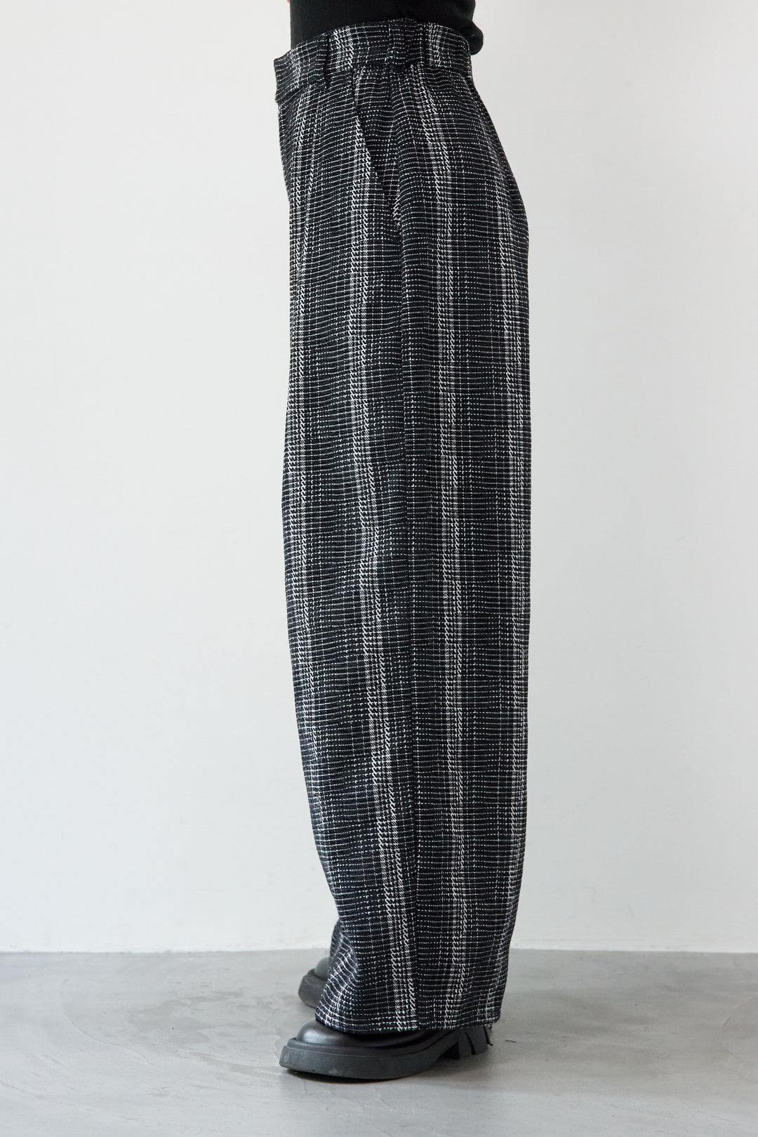 ツイードタックパンツ