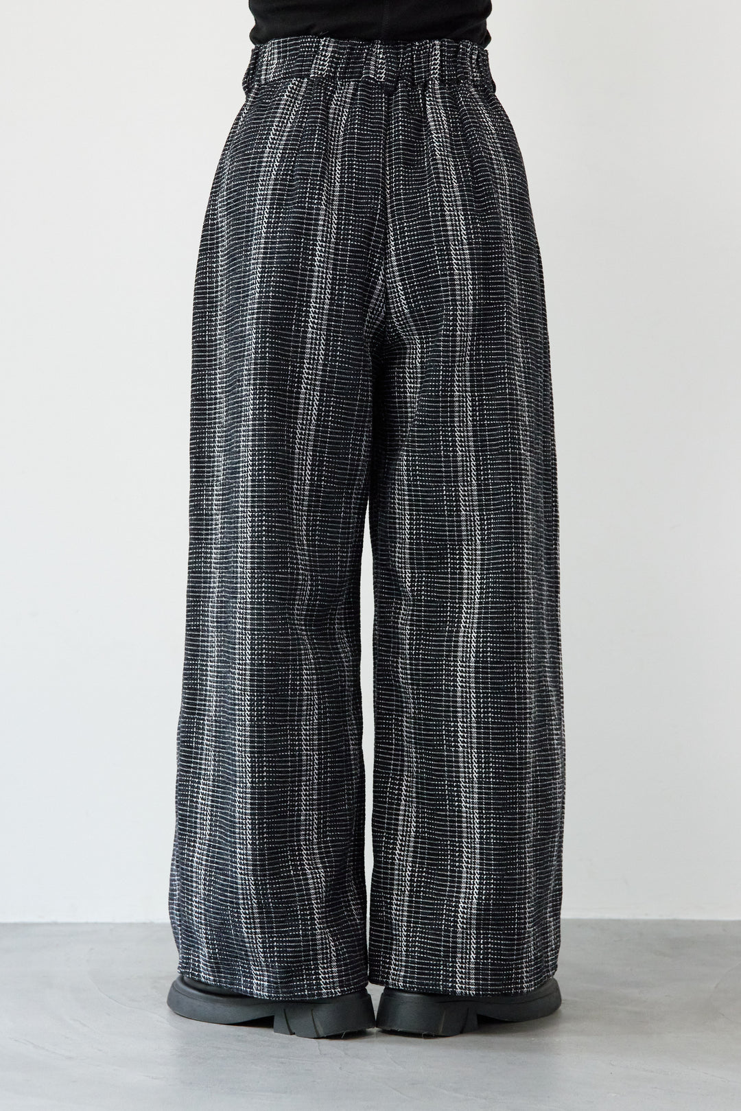 ツイードタックパンツ