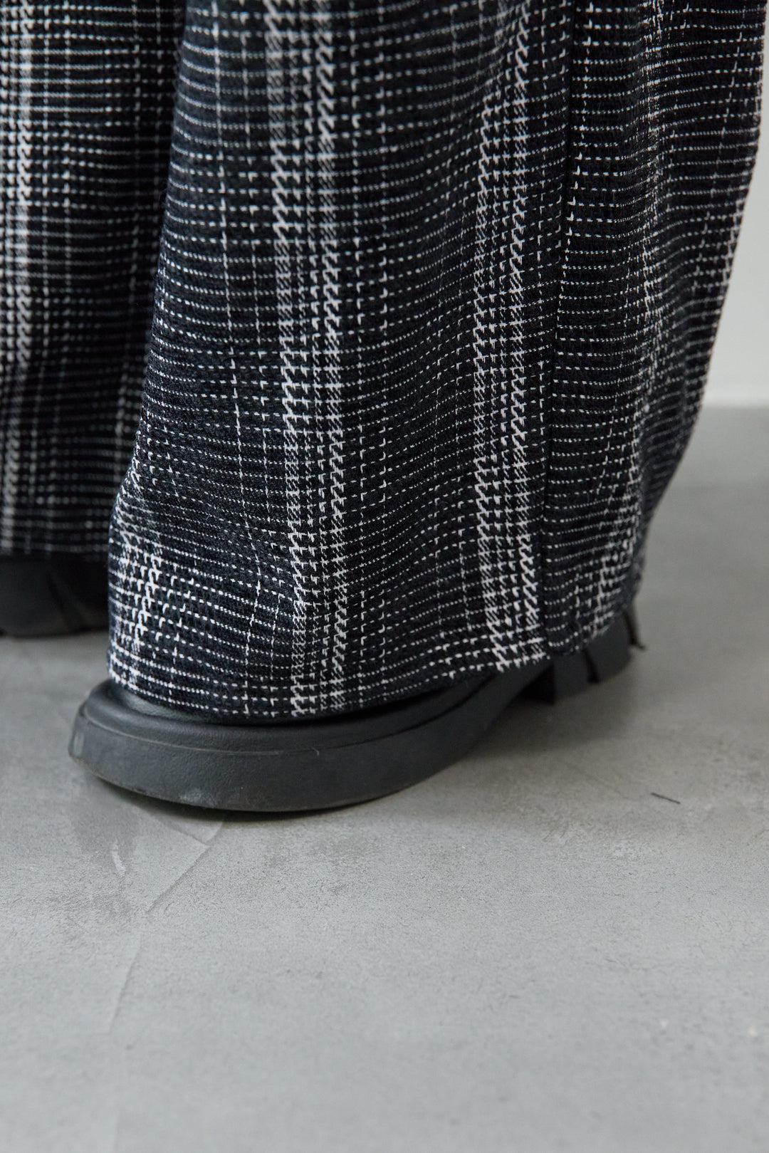 ツイードタックパンツ