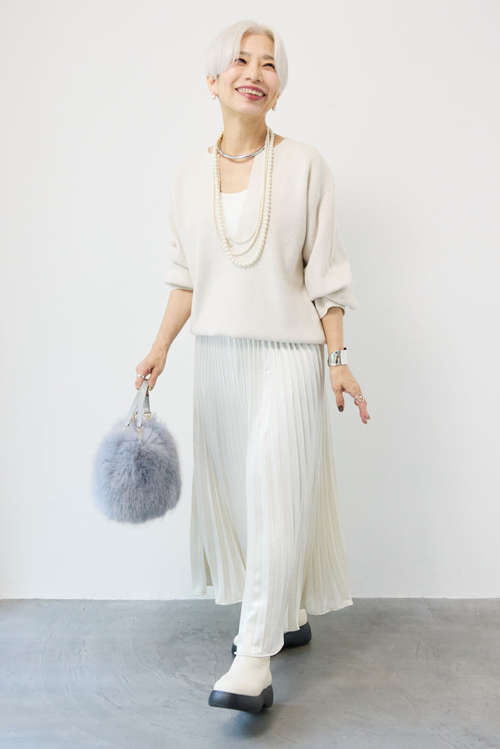 【防静電気】やわもち深Vネックデザインニット