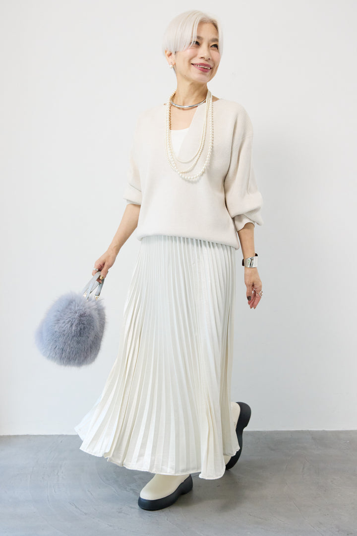 【防静電気】やわもち深Vネックデザインニット