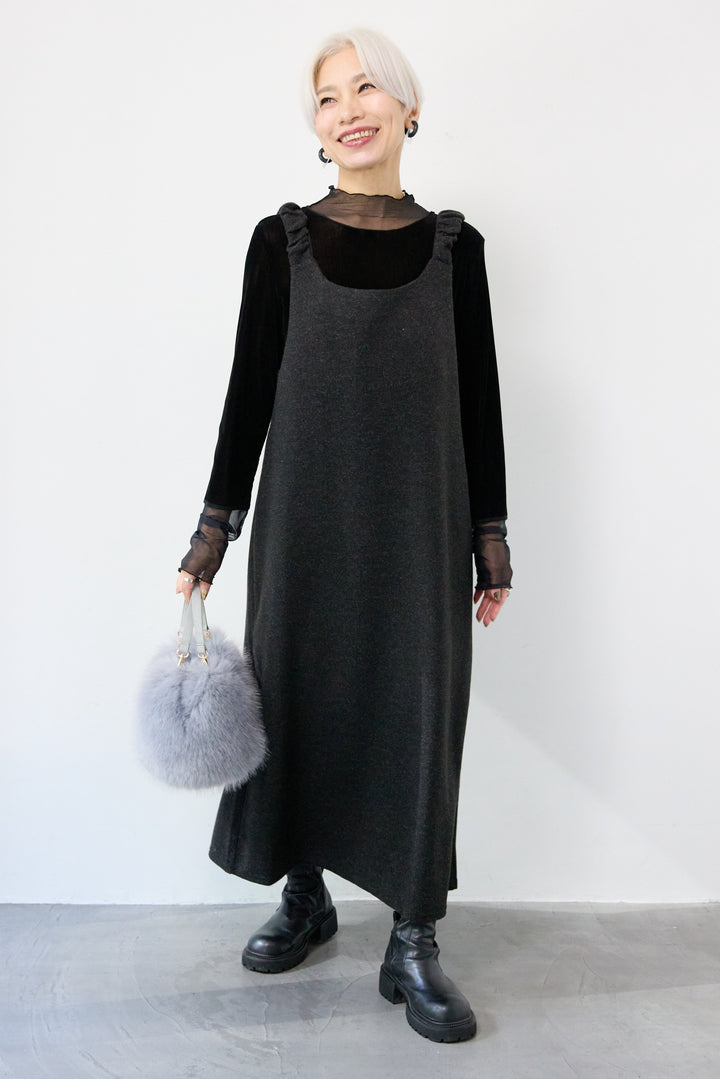 ギャザーショルダージャンパースカート