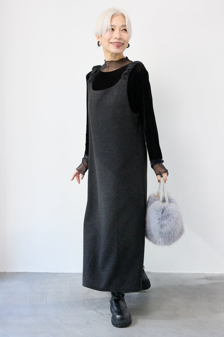 ギャザーショルダージャンパースカート