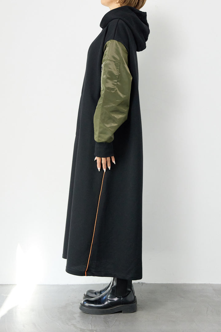 MA-1フードドッキングワンピース