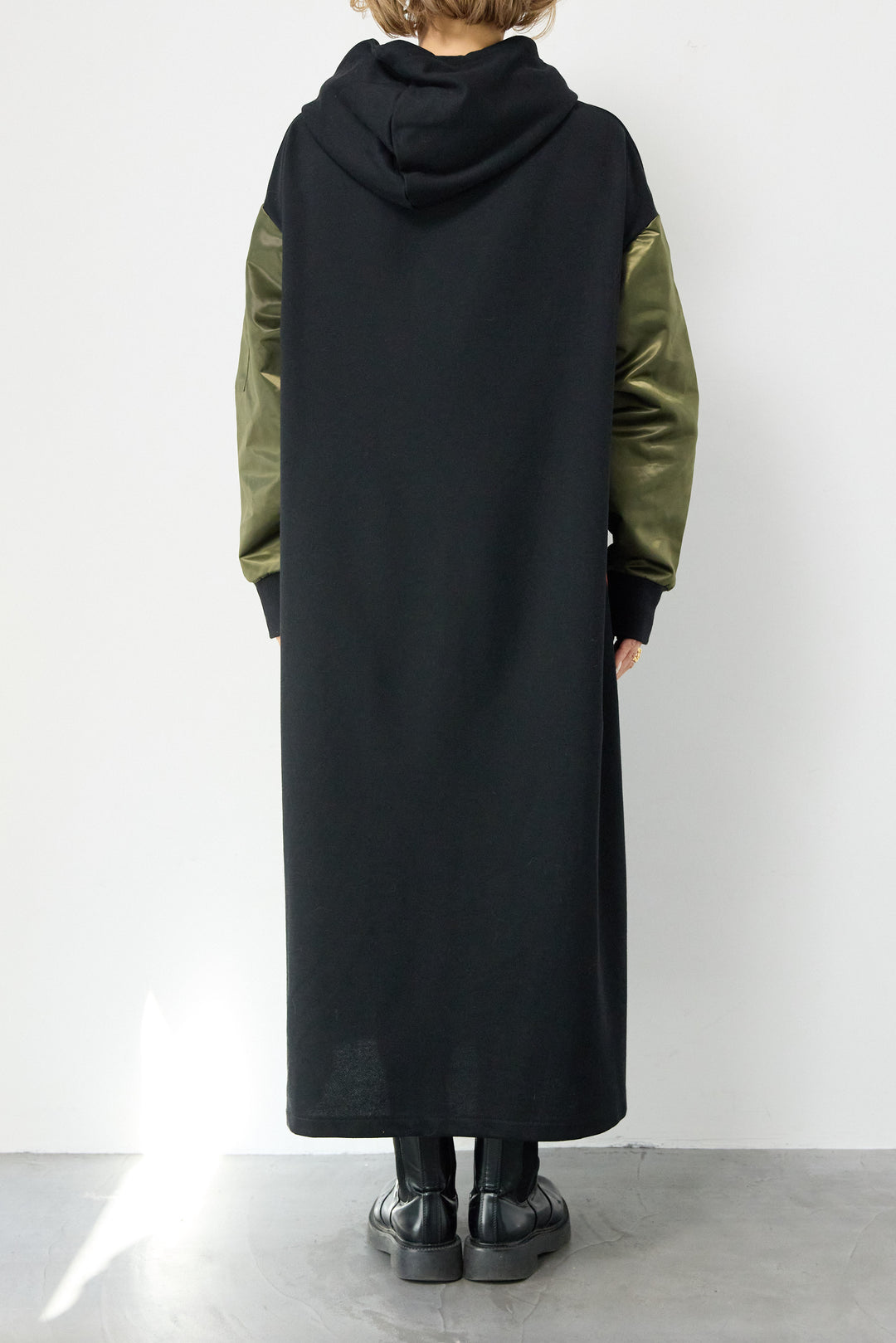 MA-1フードドッキングワンピース