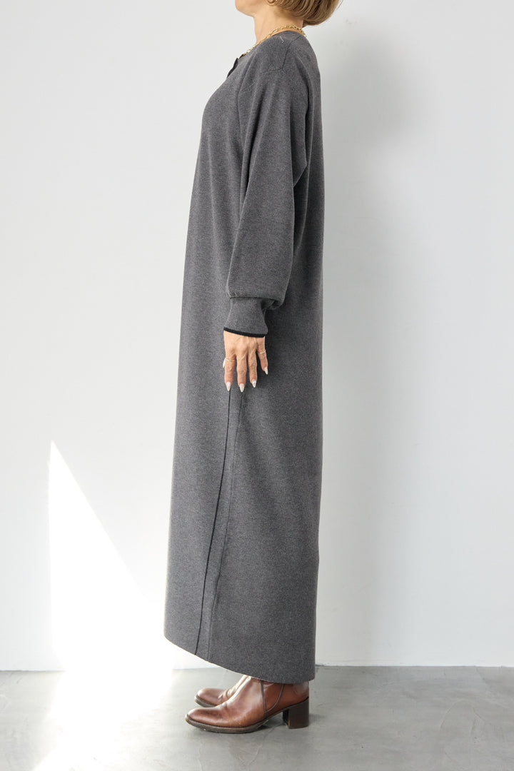 【防静電気】やわもちライン入りヘンリーワンピース