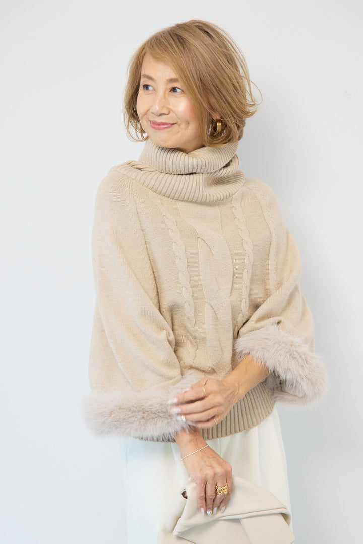 袖ファーケーブルニット ポンチョ