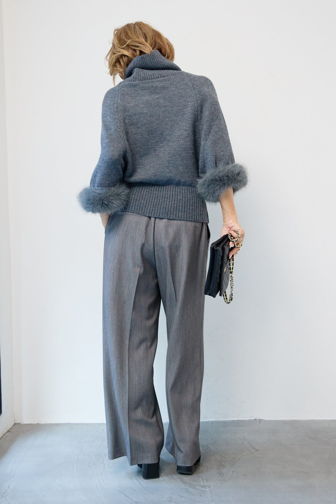 袖ファーケーブルニット ポンチョ