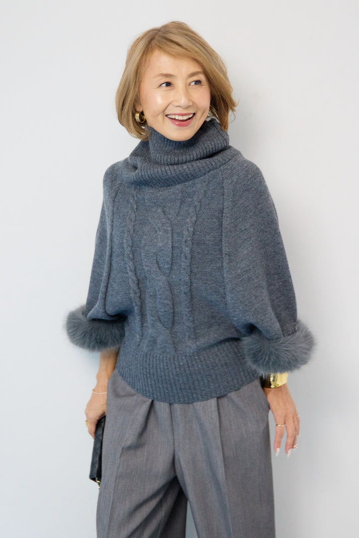 袖ファーケーブルニット ポンチョ