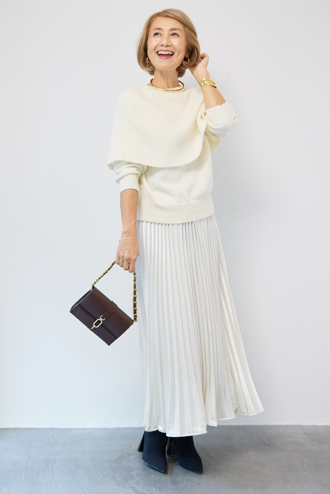 ケープド・リブニットプルオーバー